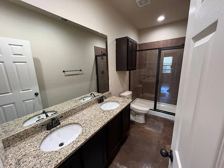 211 Eugene Pass — Photo 25