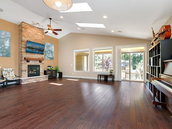3rd image of 23807 55th Ave W