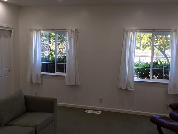 5th image of 444 Larkspur Dr