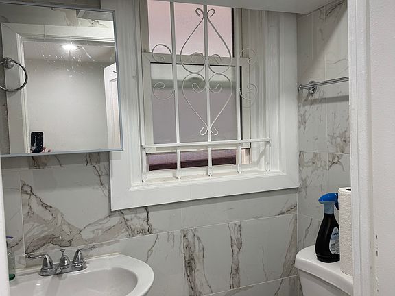 All new Bath room with window