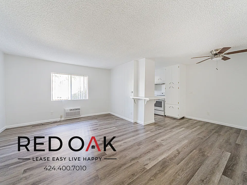 7502 Canby Ave #1