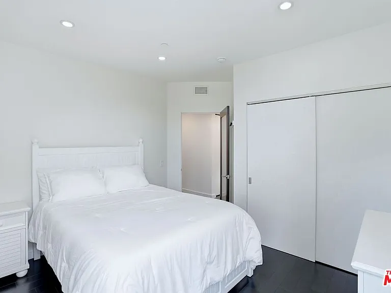 125 Pacific St #5 — Photo 12