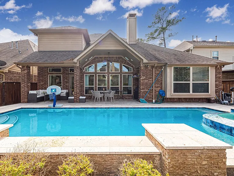 6 Camplight Ct — Photo 37
