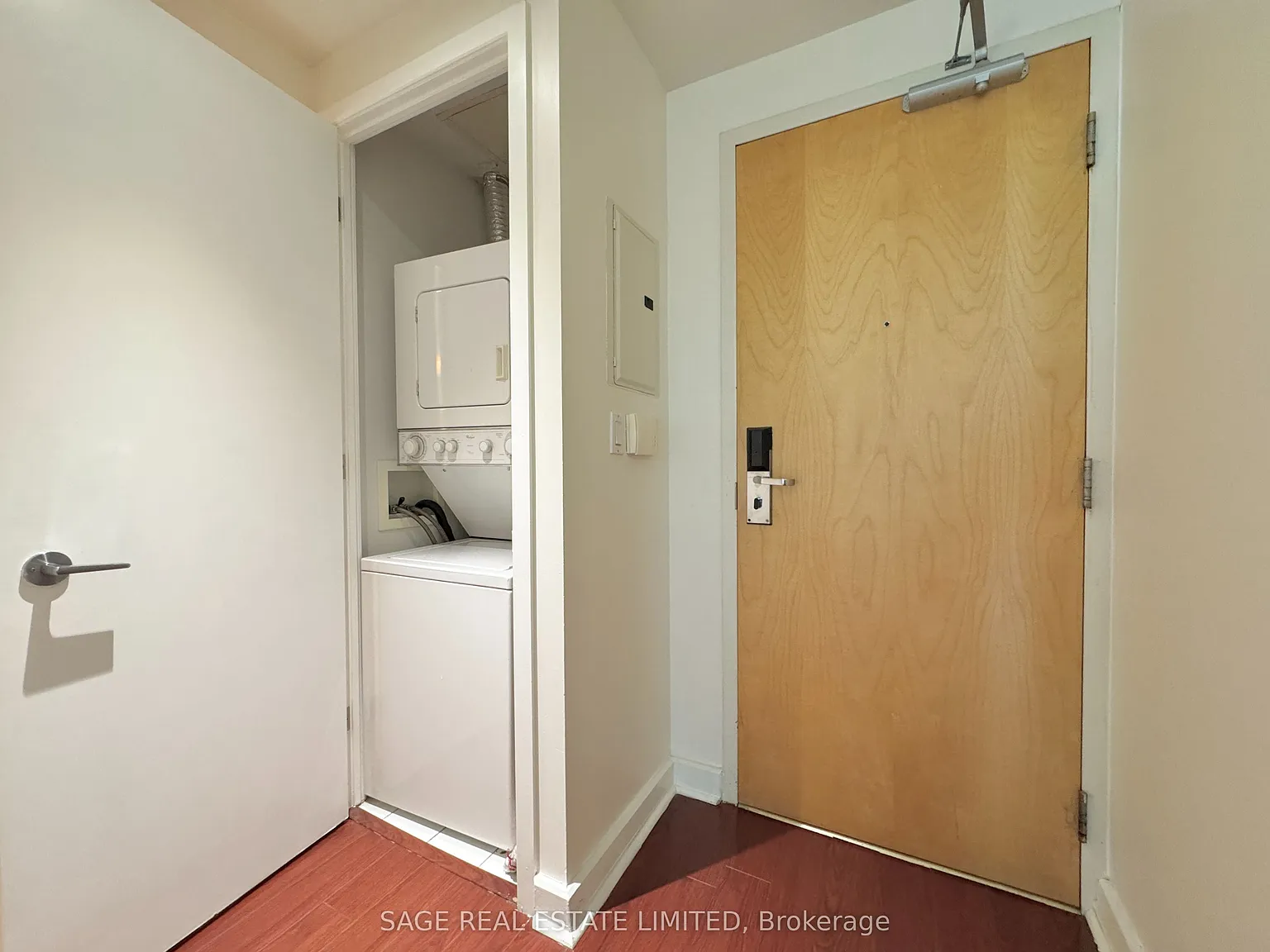 1 bed, $2,300 — Photo 2