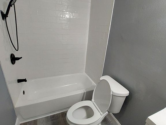 4th image of 8923 N 40th St APT 1A
