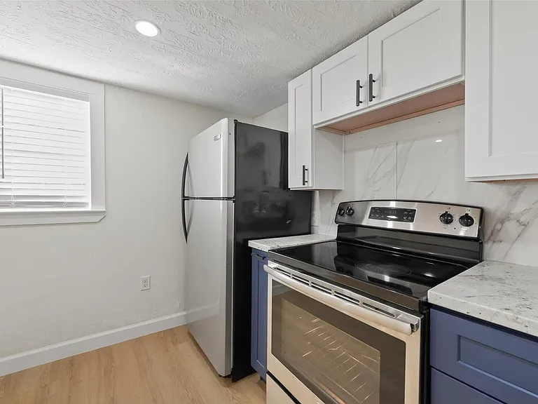2118 Webster St #3 — Photo 13