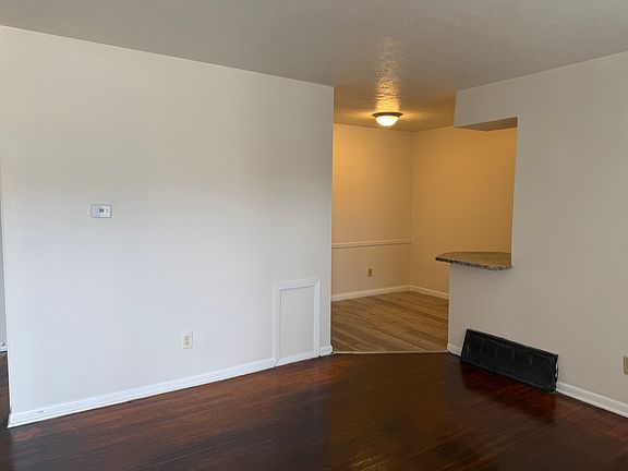 2nd image of 2916-2920 Cleveland Ave #2918-B