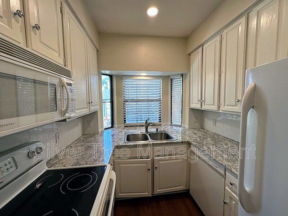 3rd image of 4405 Bowser Ave APT 203