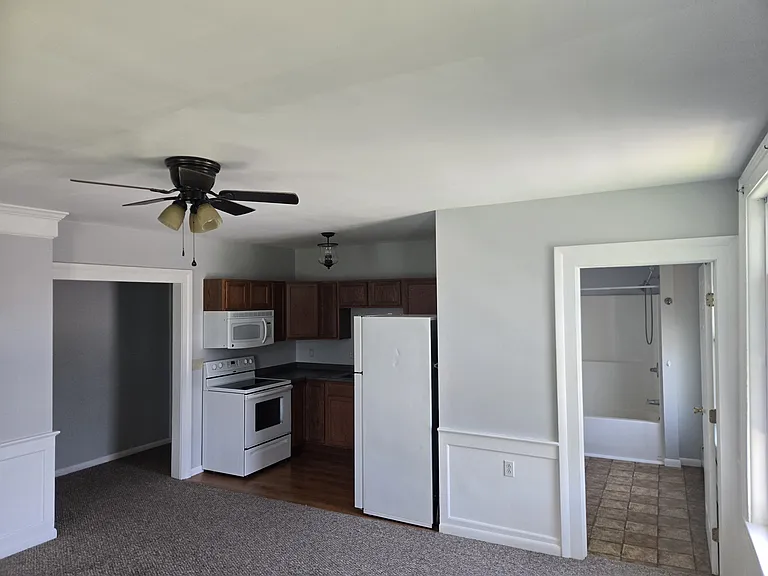 33 Park St #3 — Photo 12