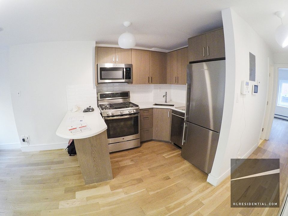 1st image of 213 Ashland Pl #Flrgdrn