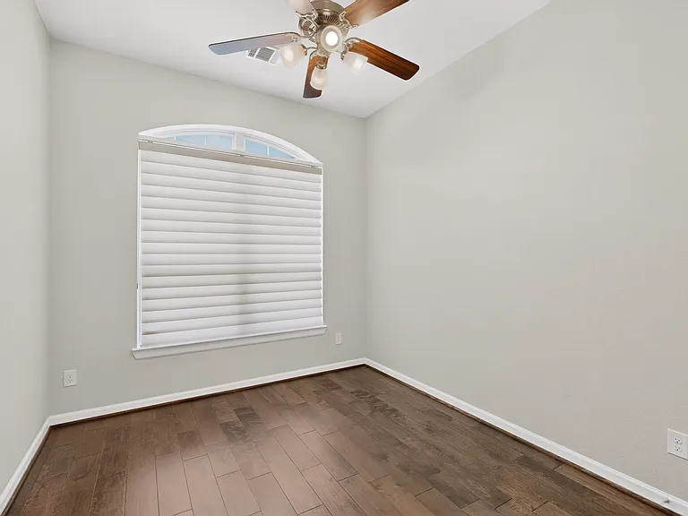 5413 Harbour Rd — Photo 10