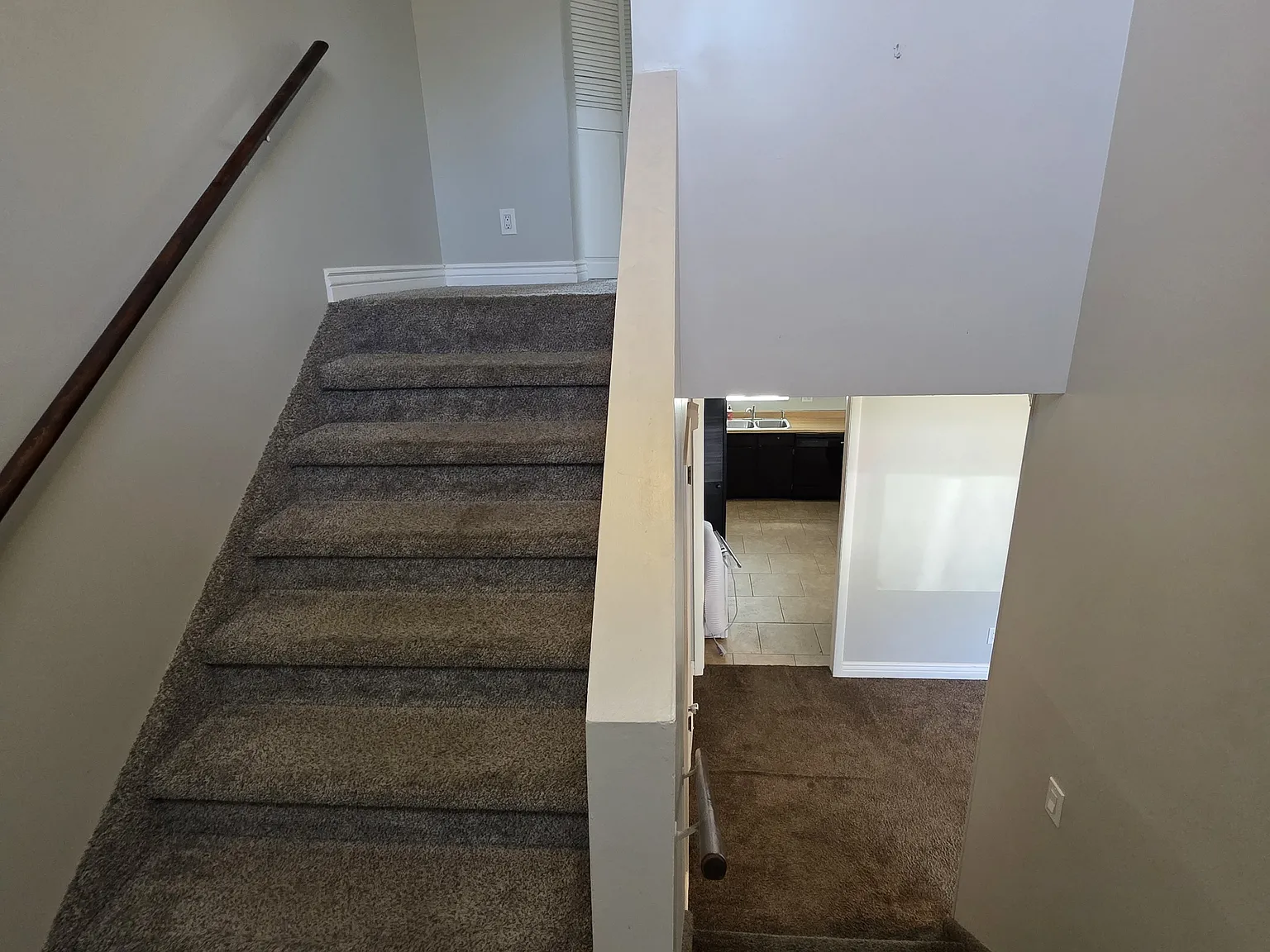 2 bed, 1500 sqft, $1,600 — Photo 4