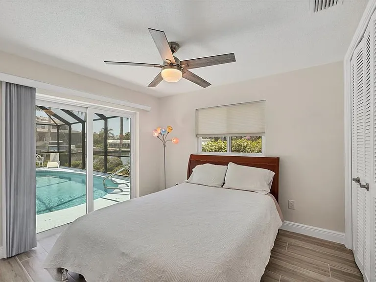 5585 Contento Dr — Photo 18