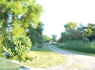 W9205 Bobolink Rd, Reeseville, WI 53579