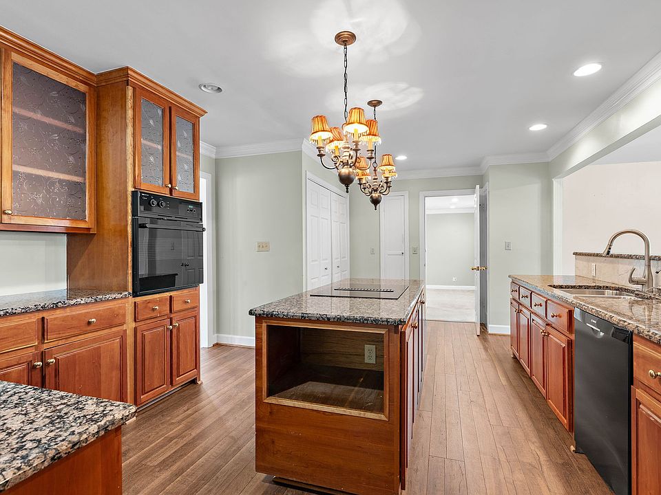 2418 Abbott Martin Rd, Nashville, TN 37215 | Zillow
