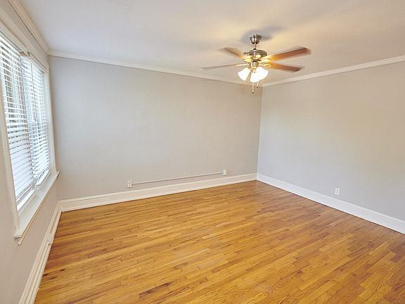 4th image of 3448 Lawn Ave APT 10
