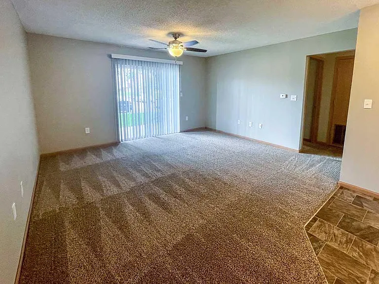 Highland View Apartments — Photo 141