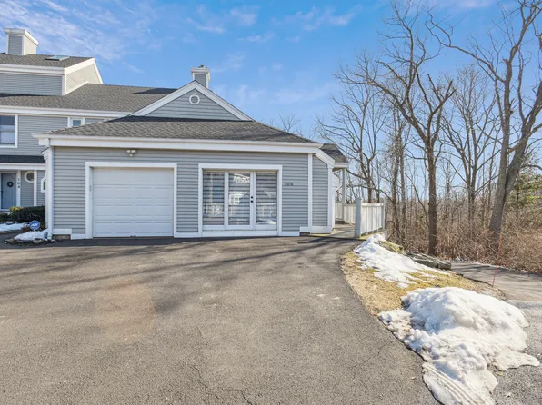 233 Mansfield Grove Road #106, East Haven, CT 06512