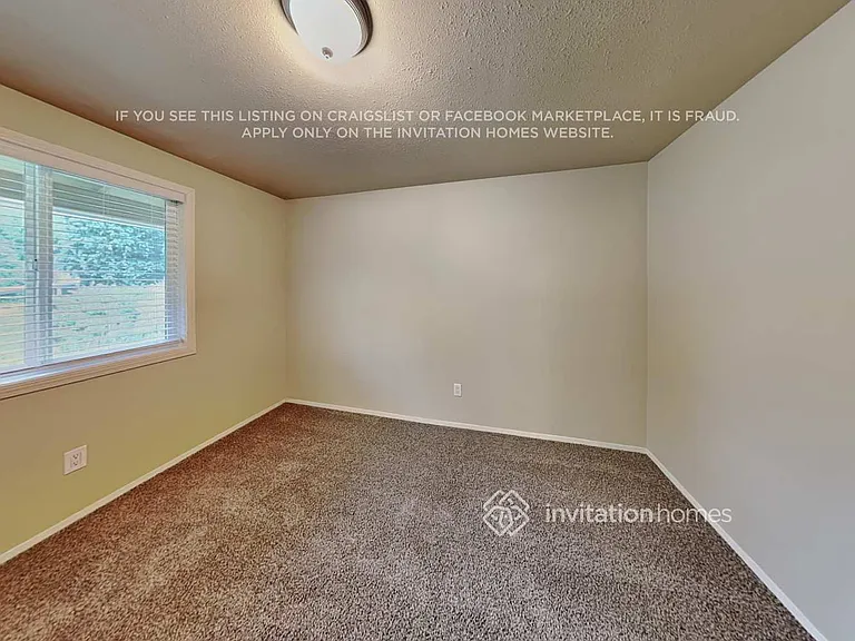 5823 60th Dr NE — Photo 12