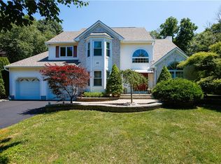 48 Woodruff Dr, Matawan, NJ 07747