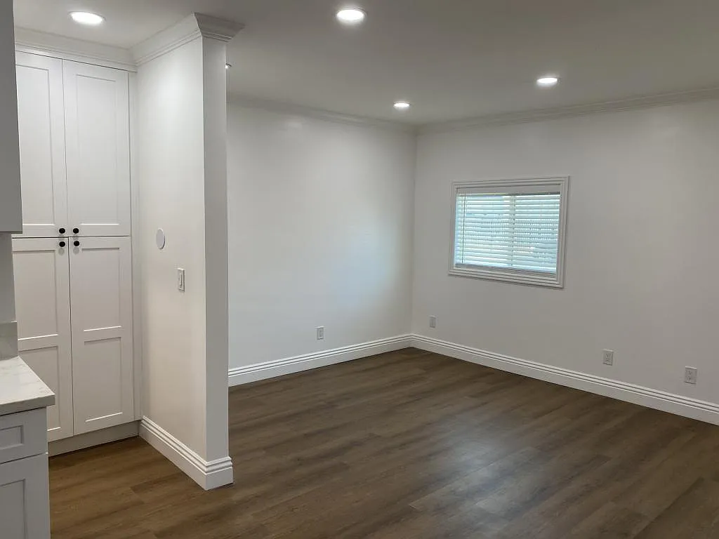 7217 Eckstrom Ave — Photo 3