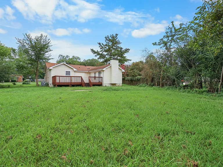 2724 Ann Dr — Photo 5