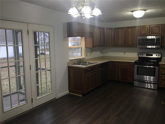 4th image of 8450 Falkirk Dr