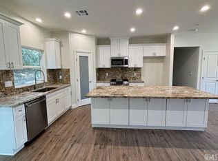 22381 Vaquero Dr, Tehachapi, CA 93561