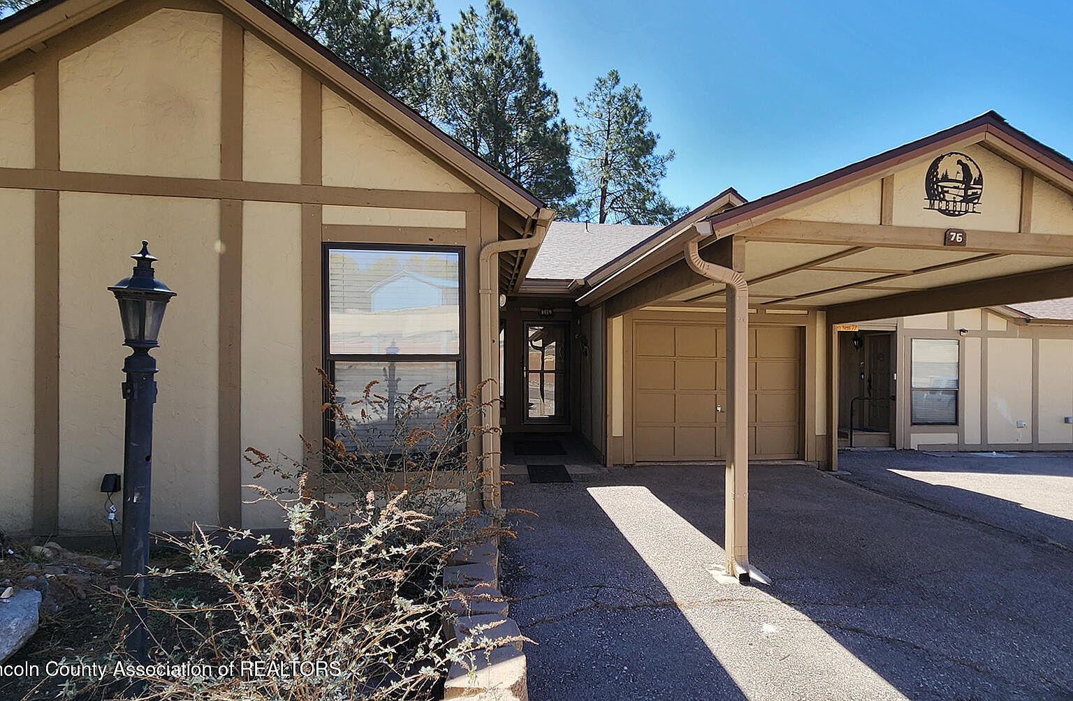 76 Geneva Dr