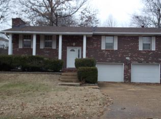 2139 Sunset Dr, Poplar Bluff, MO 63901