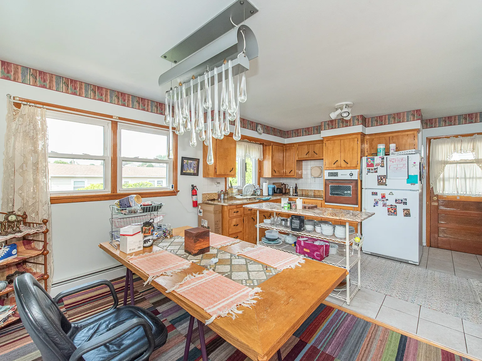 3 bed, 1000 sqft, $2,700 — Photo 3