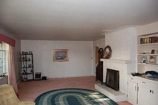 2nd image of 4835 S Us 127