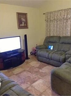 3rd image of 703 E Hardwood Dr