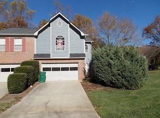 919 Edgewater Cir, Marietta, GA 30062