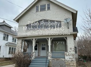 126 W 12th Ave, Oshkosh, WI 54902