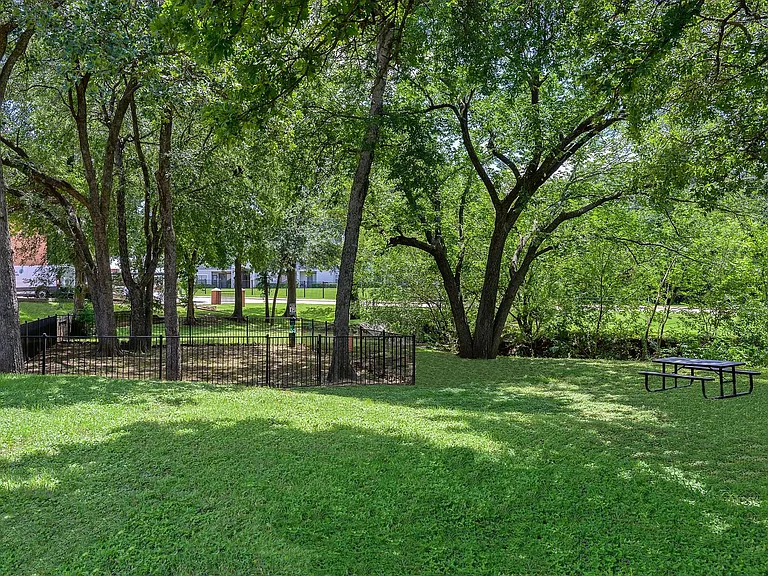 Windmill Terrace — Photo 23