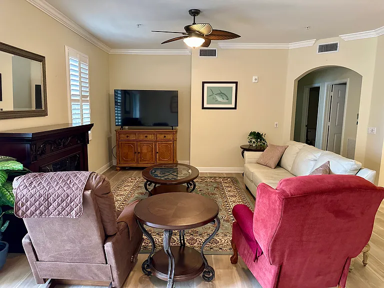 1510 SW 50th St #101 — Photo 6