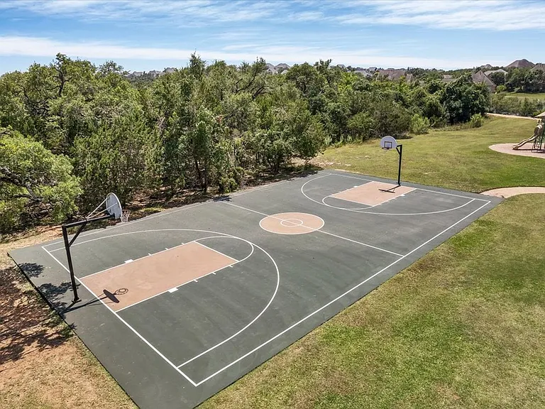203 Raindance Cv — Photo 36