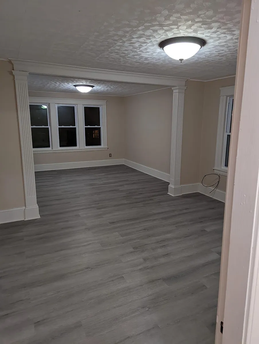 Building Photo - 5 Astrid Ave #2
