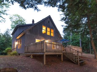 20 Tilton Pond Rd, Kents Hill, ME 04349