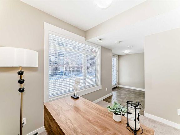 4th image of 606 E Skyview Point Pl NE