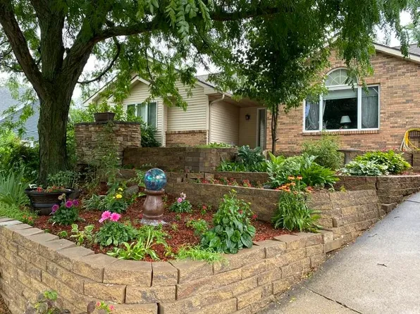409 Hawthorn Ct, Deforest, WI 53532