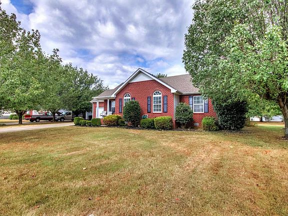 2nd image of 2920 Islington Dr