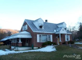 84 McKenny Ln, Natural Bridge Station, VA 24579