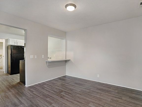 2nd image of 801 E Vine St #110
