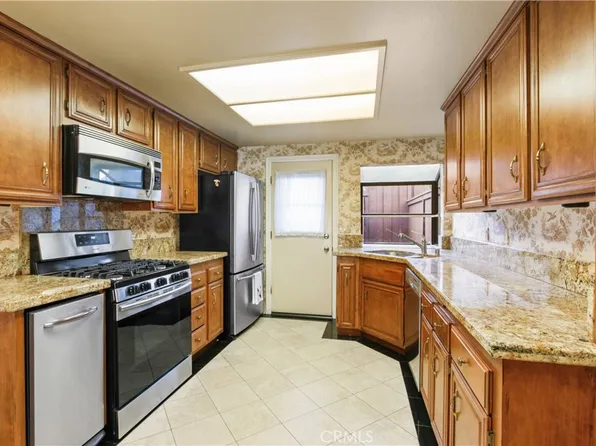 1615 Dalmatia Dr, San Pedro, CA 90732