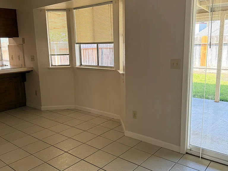 3093 Beech Dr — Photo 20