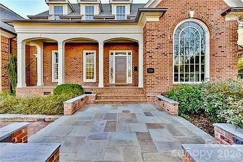 2nd image of 2126 Hastings Dr