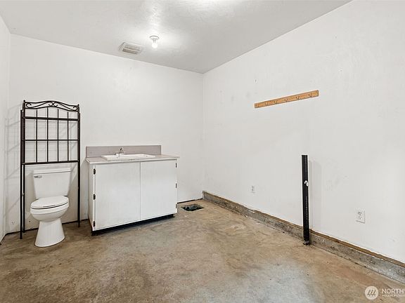 4th image of 5008 Dodjatree Lane SE