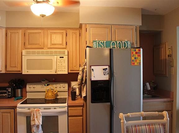 4th image of 10-12 54th St